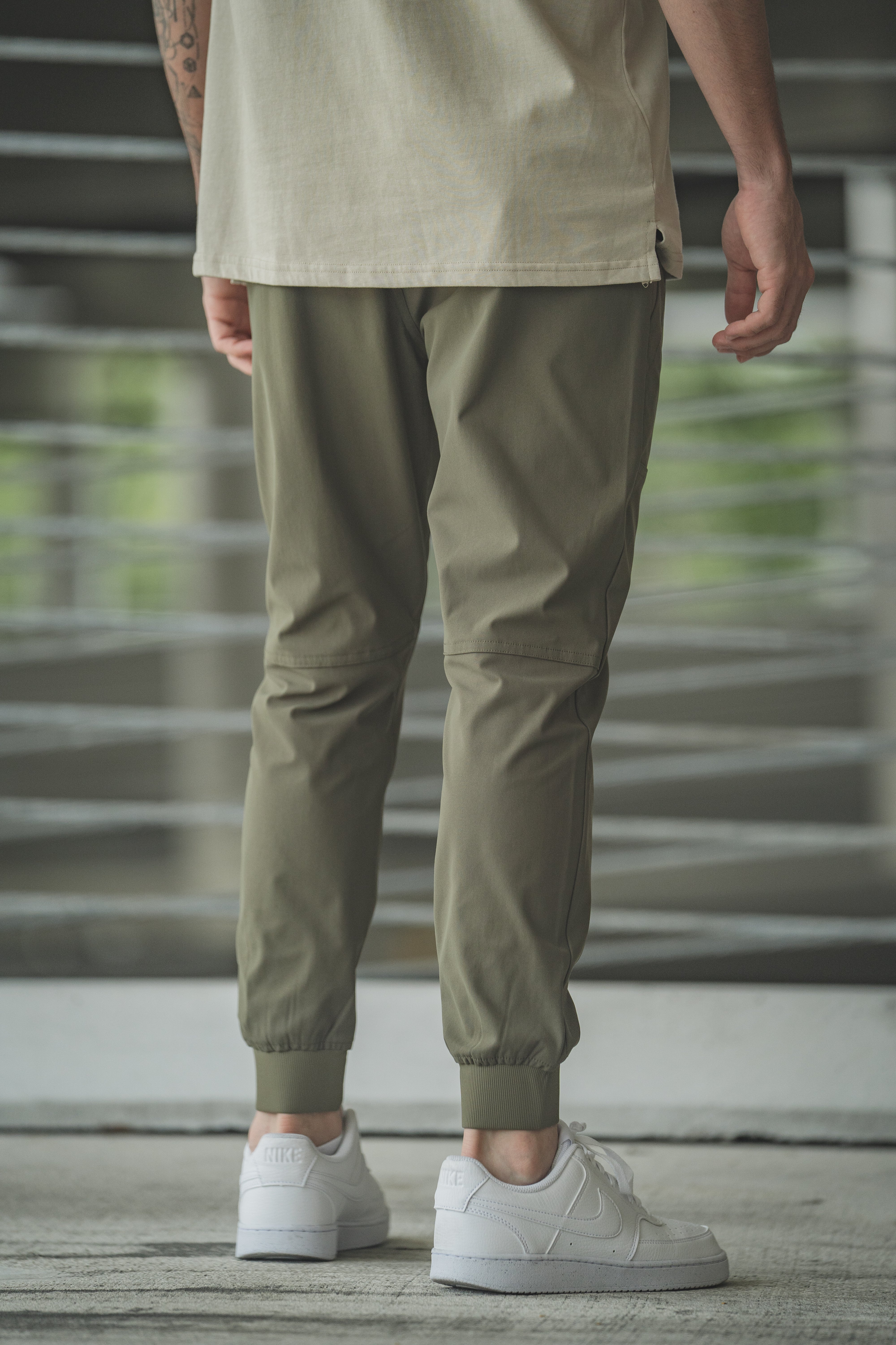 Pace Performance Jogger Olive