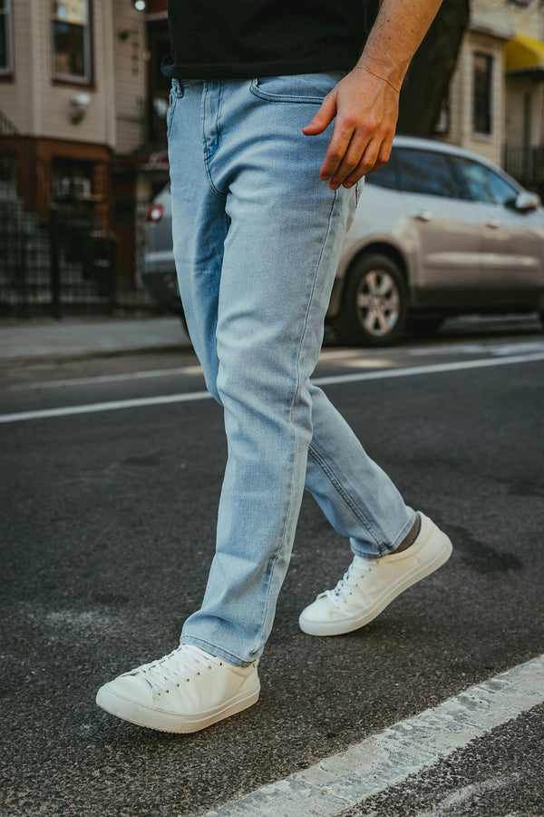 Straight Fit Stretch Jeans Light Wash