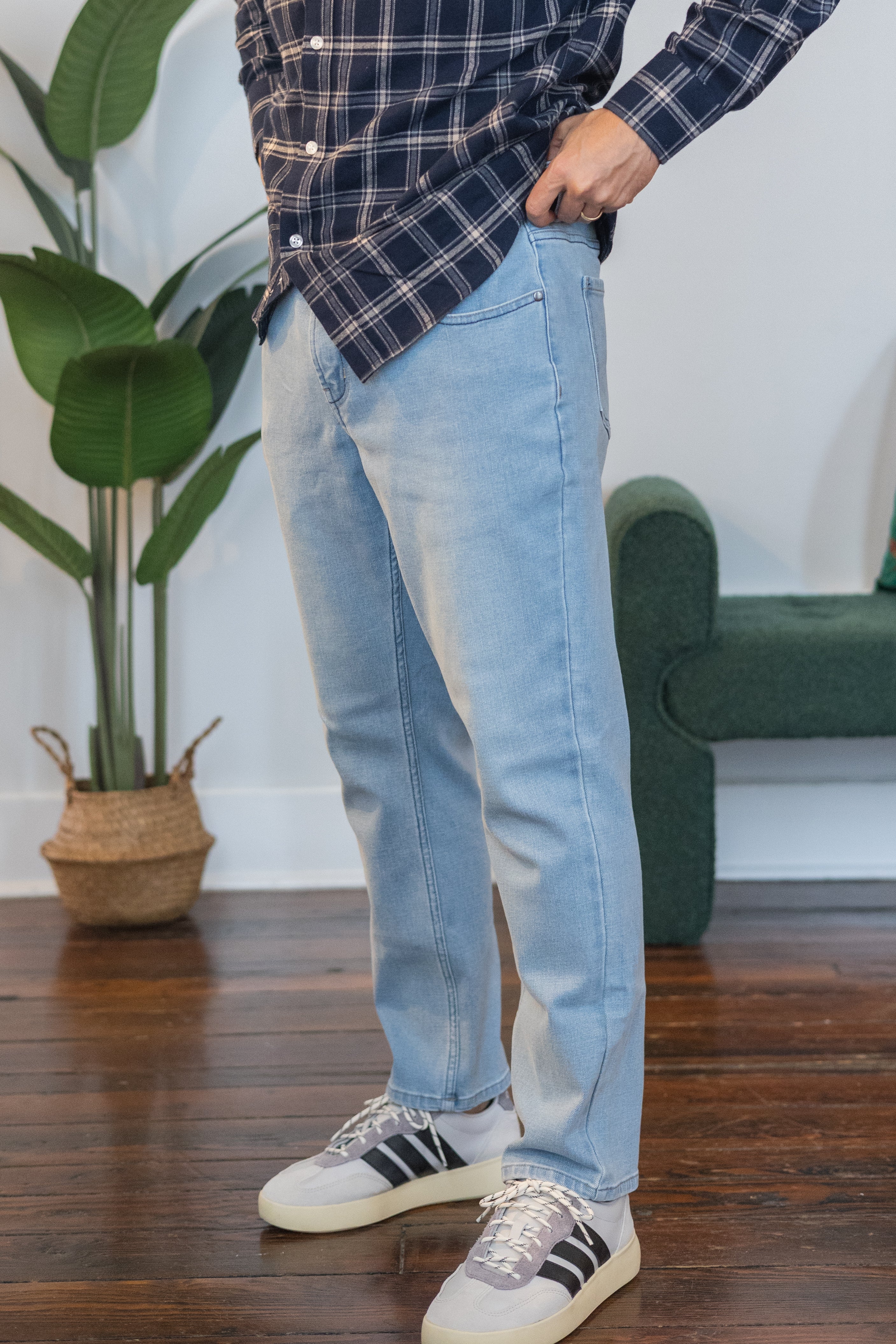 Straight Fit Stretch Jeans Light Wash