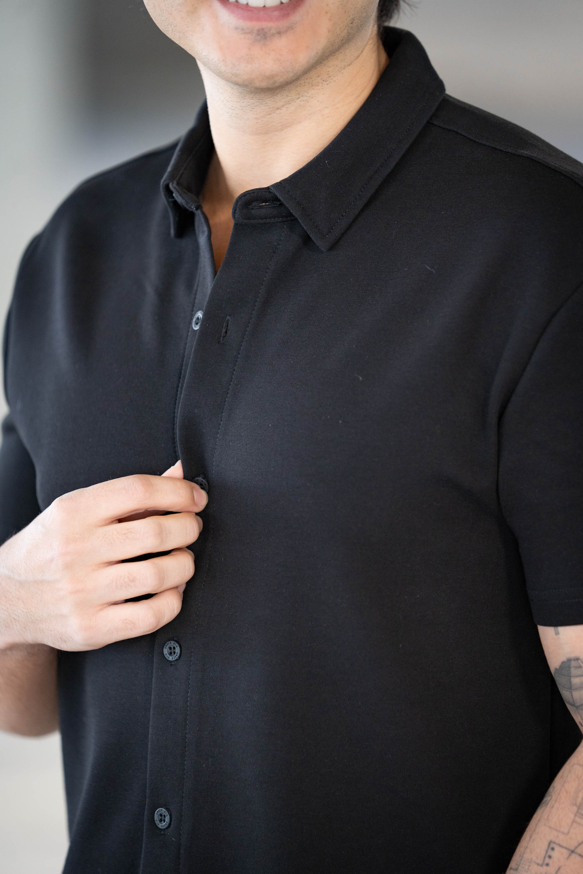Flex Short Sleeve Button Down Shirt Black