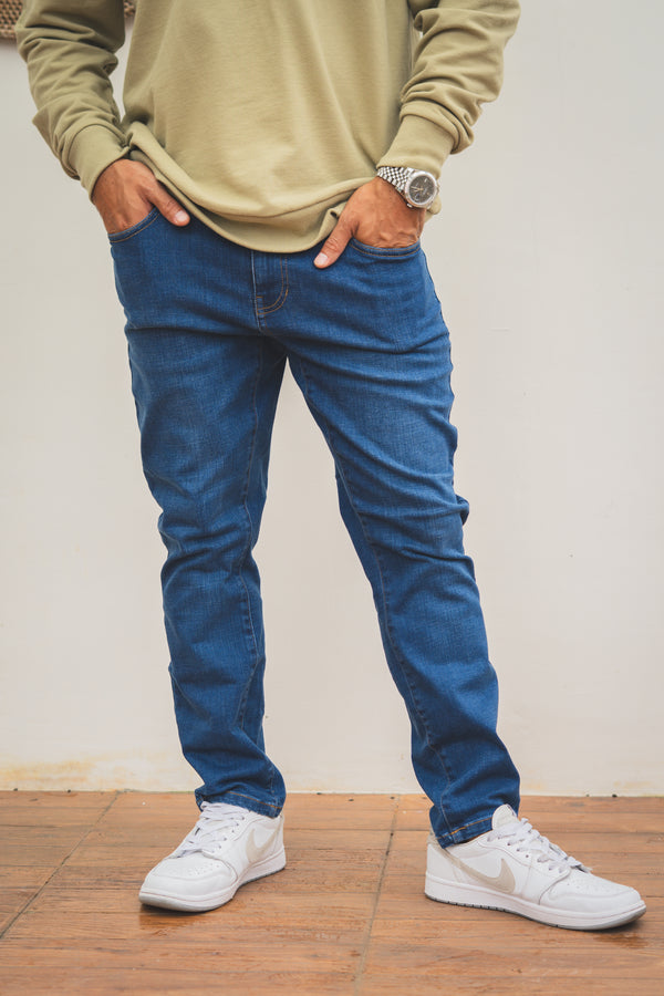 Core Extra Stretch Jeans Medium Wash